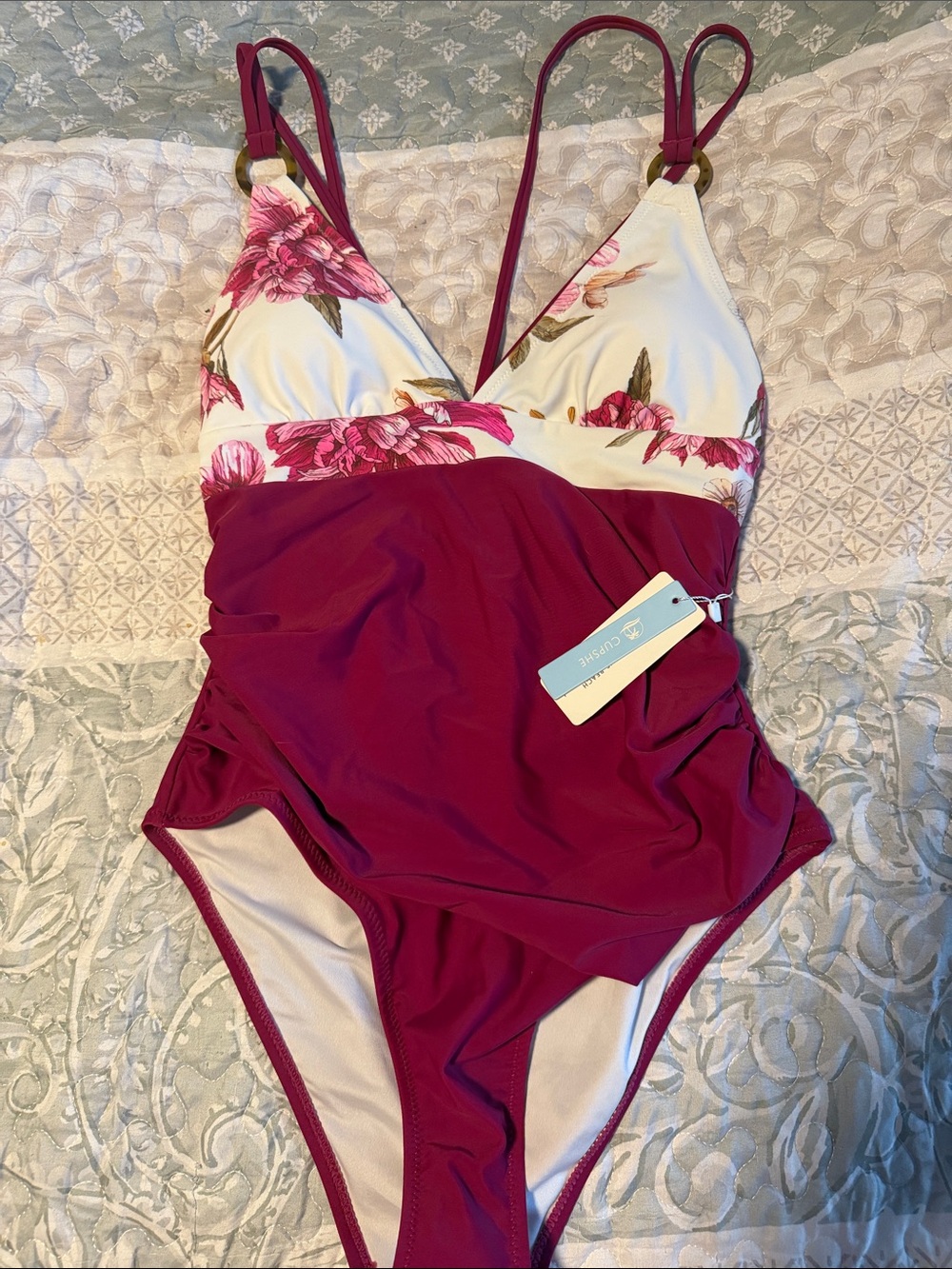 Cupshe Fuchsia V-Neck One-Piece Swimsuit with Floral Accent